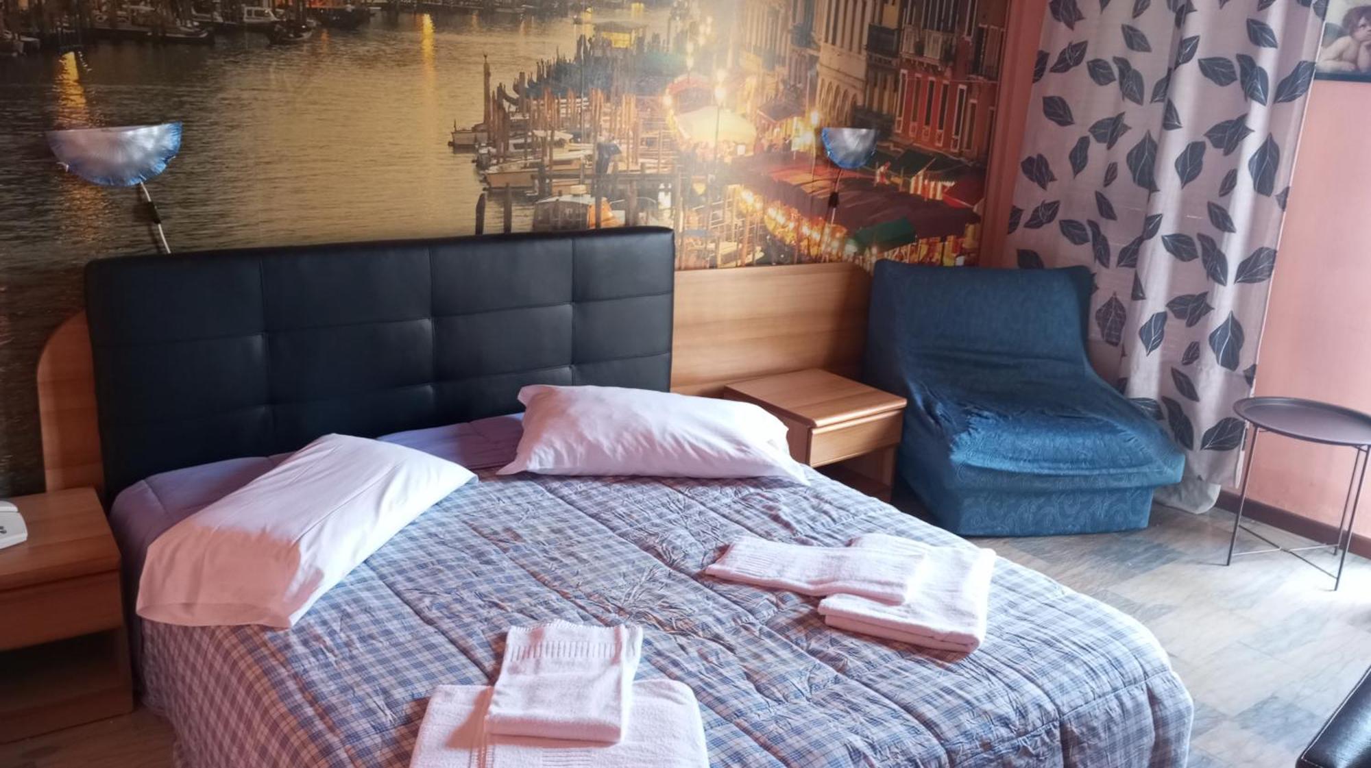 Sleep Well Hotel Total 2 Stelle ปิโซเญ ภายนอก รูปภาพ
